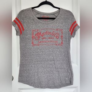 Gray graphic tee with red design